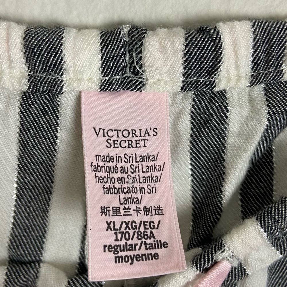 Victoria's Secret XL Gray + White Striped Metallic Flannel Pajamas 2-Piece Set - Picture 15 of 16